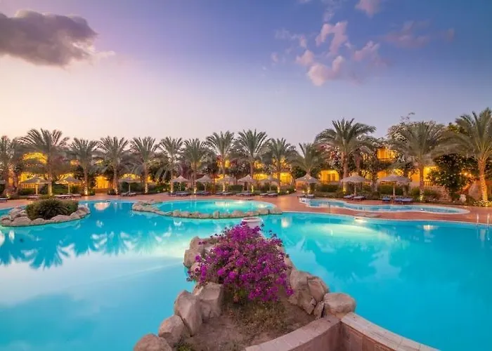 Dream Lagoon Resort & Aqua Park 5*